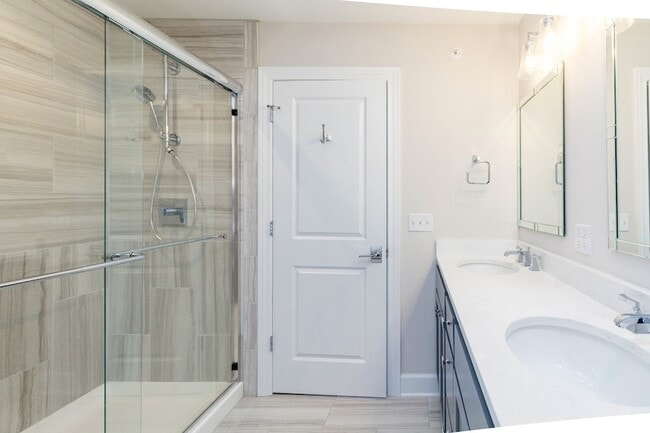 Building Photo - 10723 Clock Tower Dr