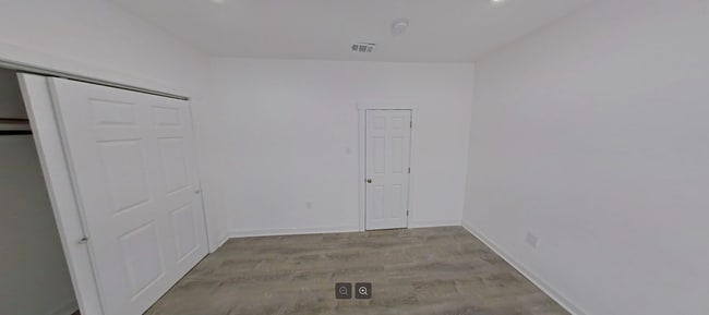 Building Photo - 6459 N 16th St