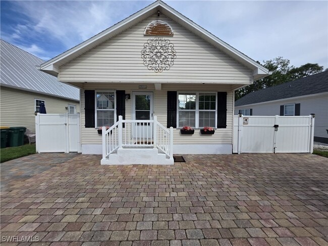 Primary Photo - 286 Leawood Cir