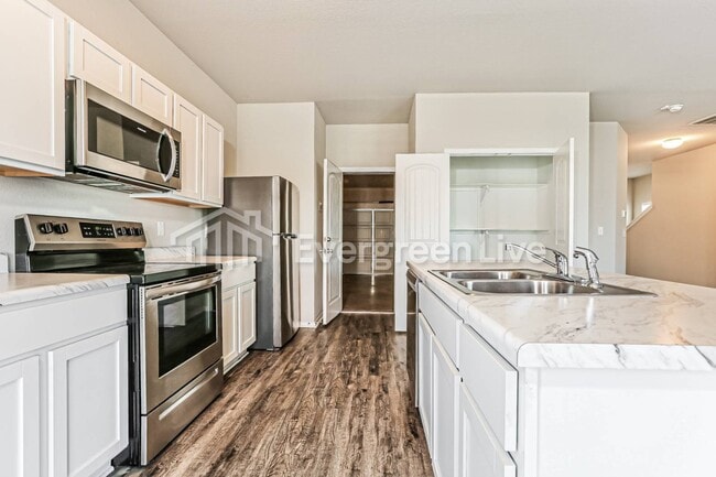 Building Photo - 10509 Cypress Knee Dr