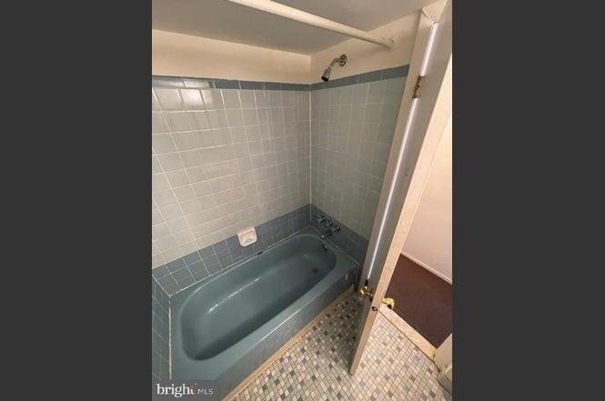 Building Photo - 7758 Rockwell Ave