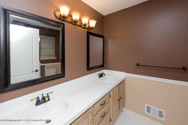 Building Photo - 3904 Plowmans Ct