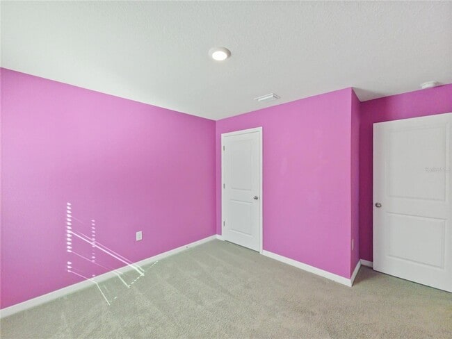 Building Photo - 304 SE 66th Ct