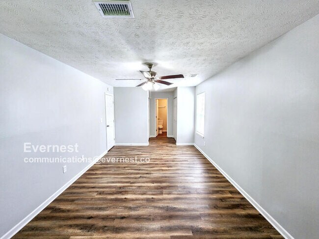 Building Photo - 1321 Gladiator Dr