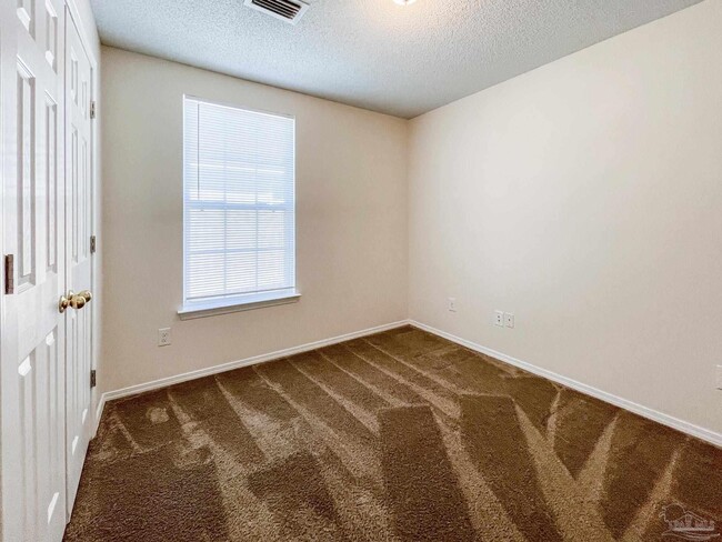 Building Photo - 8921 Camshire Cir
