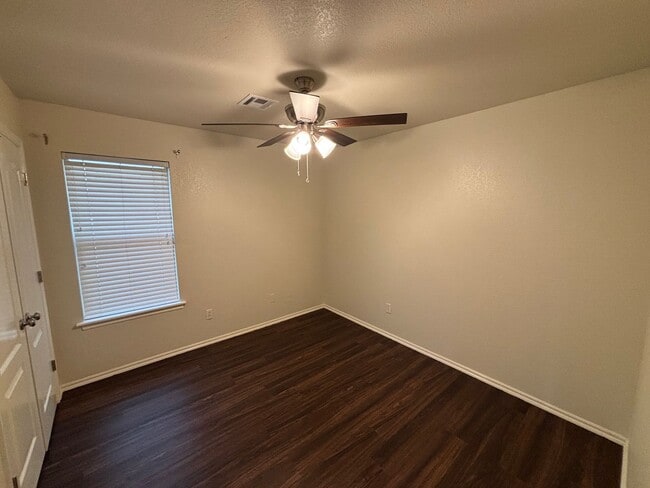 Building Photo - Wonderful 3 Bed 2 Bath Home in Norman