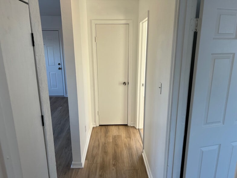 Building Photo - 9604 19th Bay St