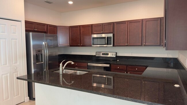 Building Photo - 5283 Ellery Terrace