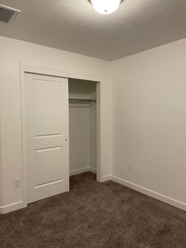 Building Photo - 15176 S Wild Horse Wy