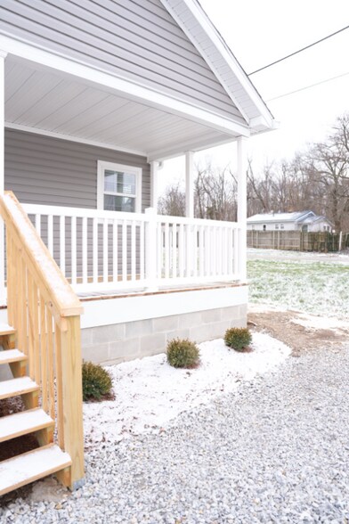 Building Photo - 5865 S Fairfax Rd