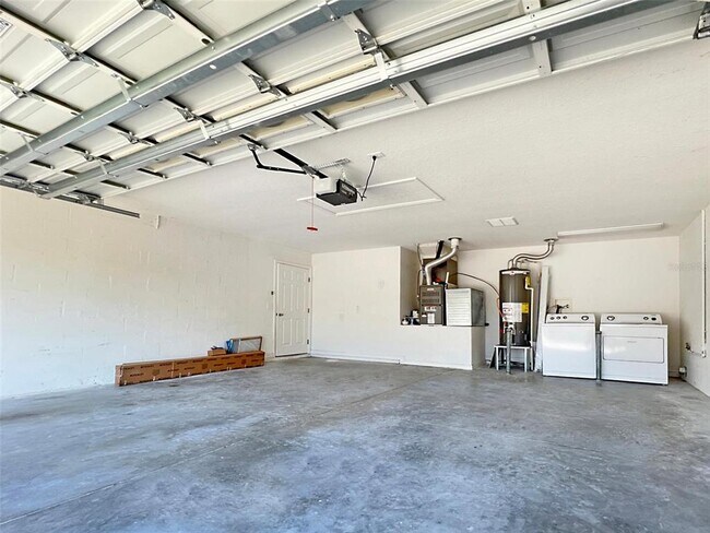 Building Photo - 24604 Siena Dr