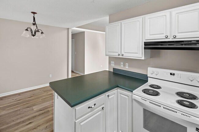 Building Photo - 375 Glensprings Dr