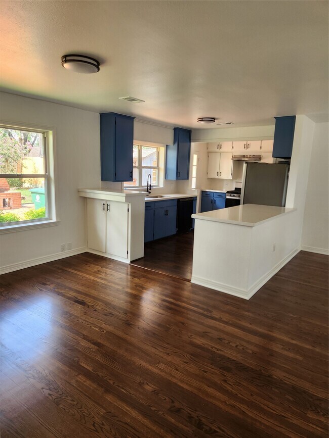 Building Photo - 1635 Wilde Rock Way