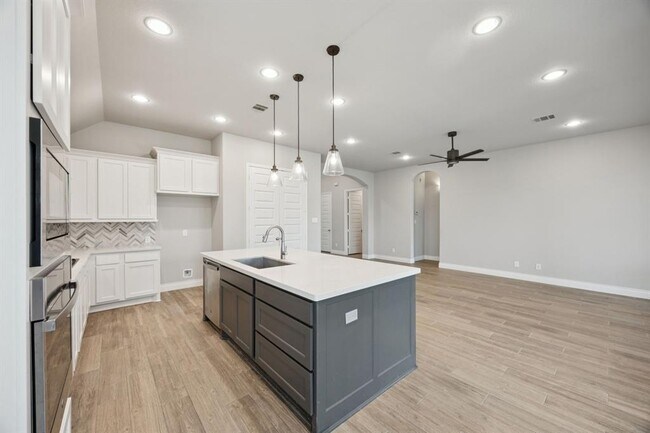 Building Photo - 12502 Kinmundy Ln