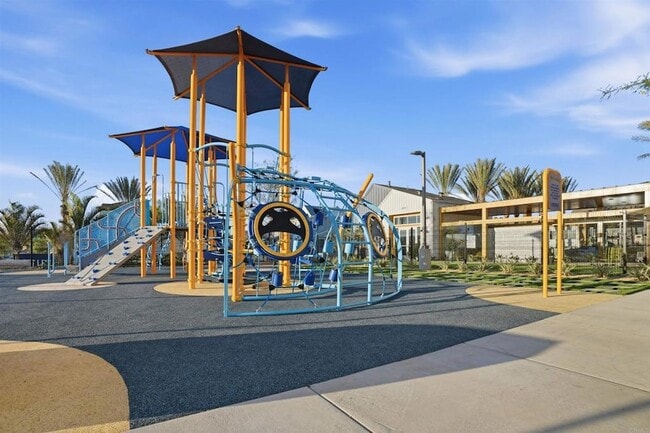 Building Photo - 6040 Radiant Ct