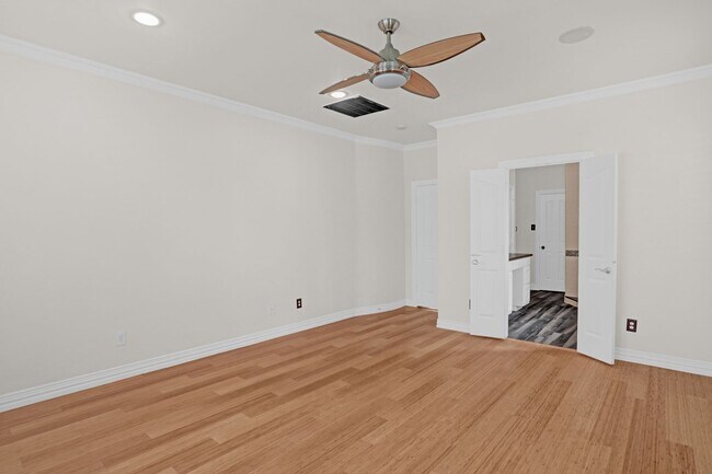 Building Photo - Beautiful Carrollton Home with 4 Bedrooms ...