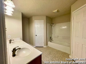 Building Photo - 8600 Wood Wind