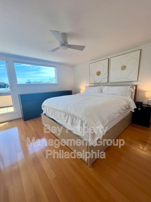 Building Photo - 834 N Newkirk St