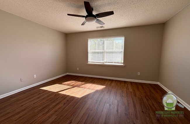 Building Photo - 229 Neal Ct