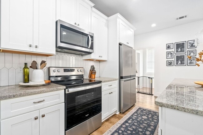Building Photo - 1288 Foxtail Ln