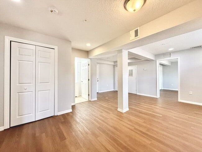 Building Photo - 425 F St