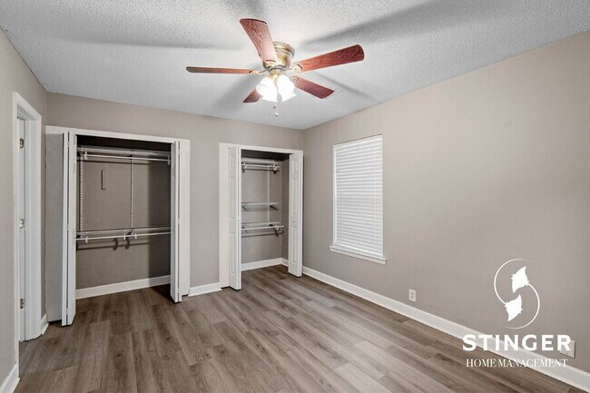 Building Photo - 16 Quail Ridge Cir N