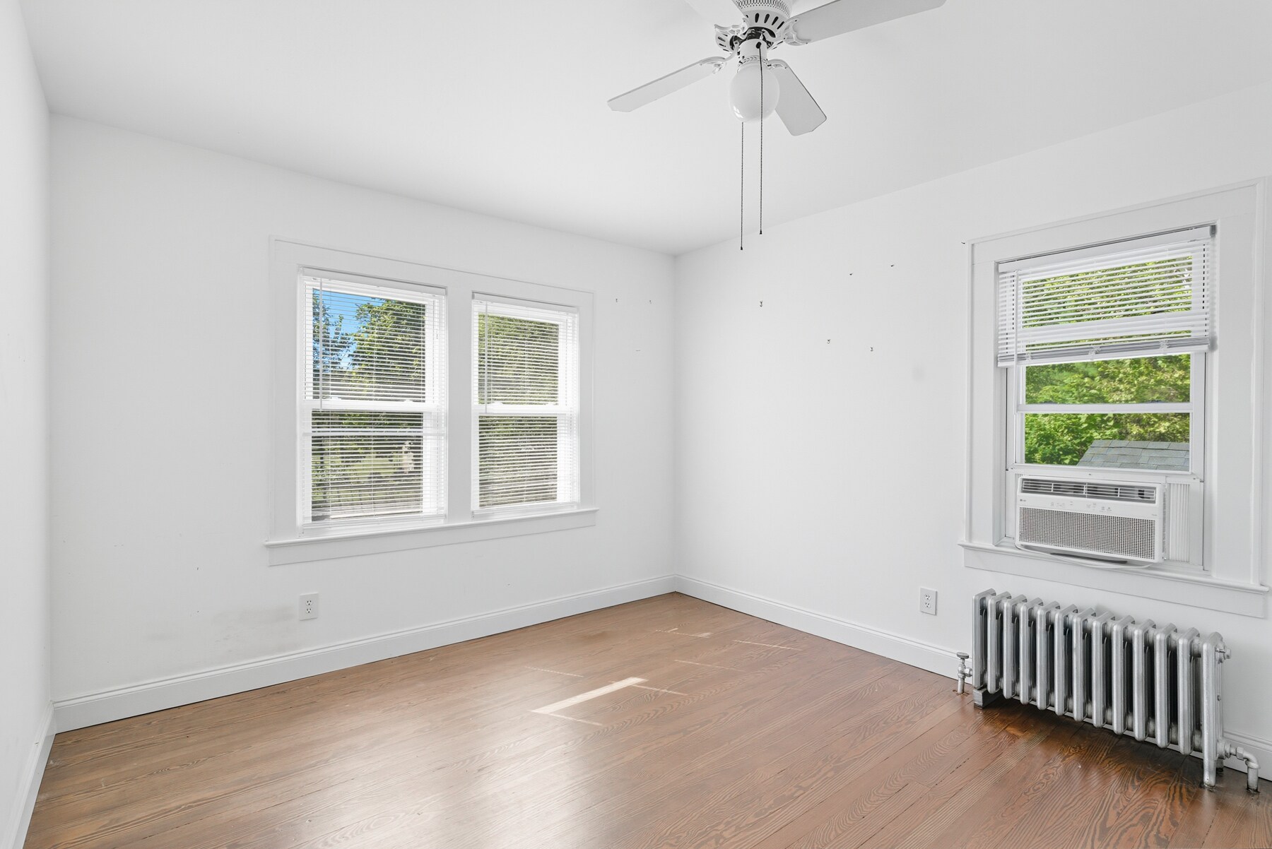 Bedroom 2 - 115 Billian St