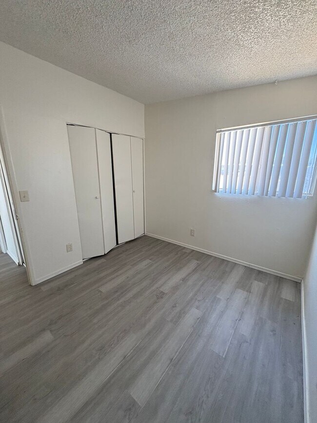 Building Photo - Cozy 3 bedroom 1 bathroom SFR