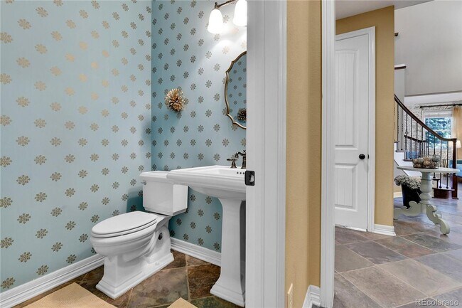 Building Photo - Spacious Colorado Luxury Home with 3-Car G...