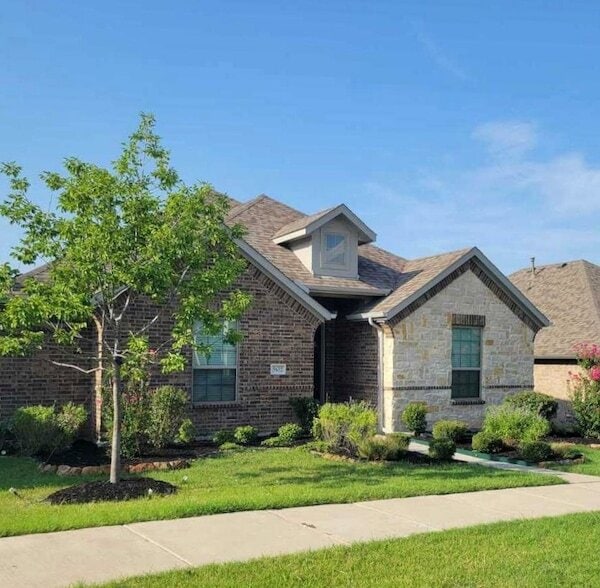 Building Photo - 9632 Staffordshire Rd