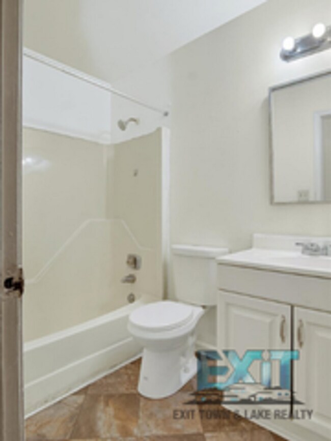 Building Photo - Cozy 3 Bed. 1 Bath Country Home