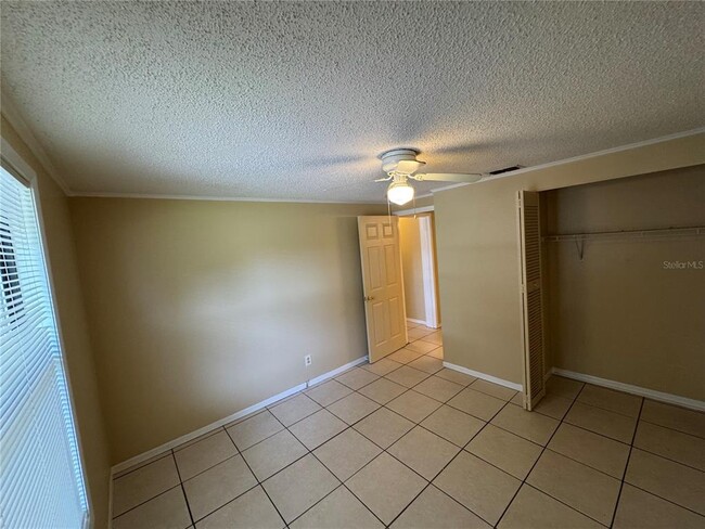 Building Photo - 359 Chaucer Ct