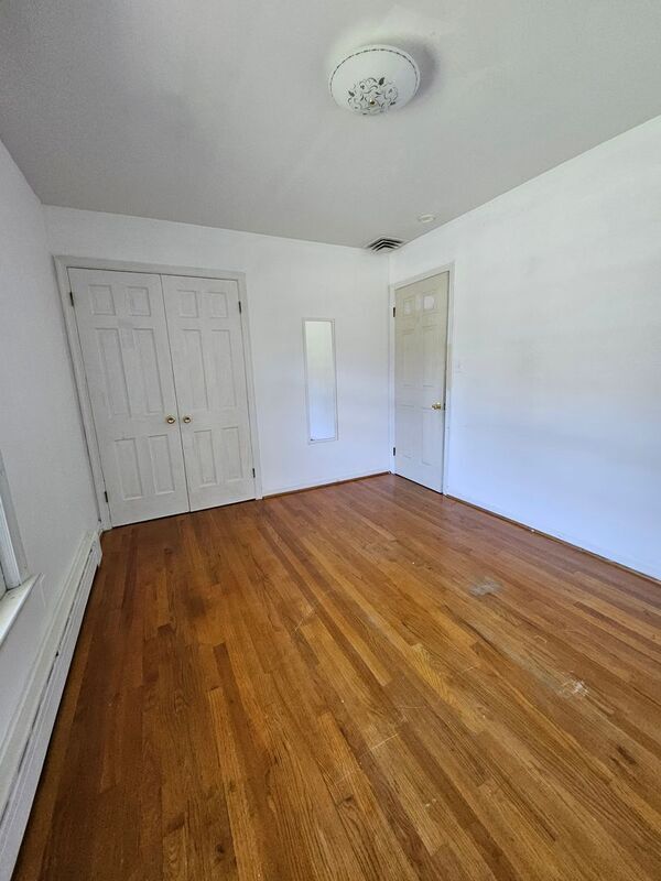 Building Photo - 1415 Augustine Ave