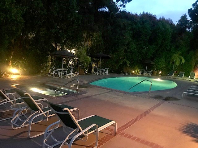 Primary Photo - 8530 Holloway Dr