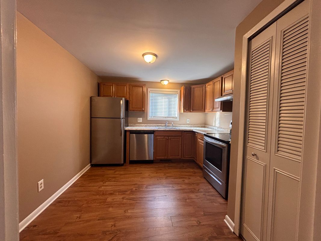 Building Photo - 39471 Jefferson Ave