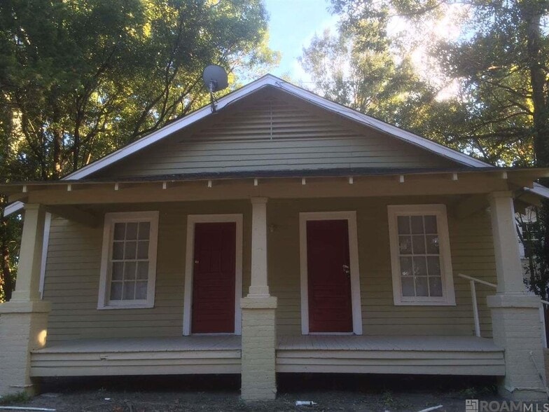 Building Photo - 3160 WYANDOTTE