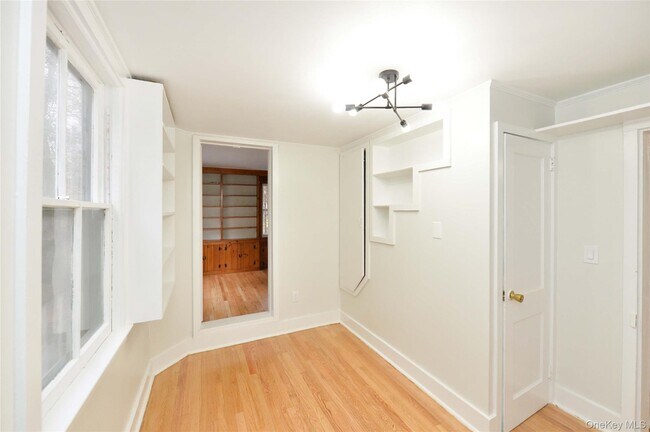 Building Photo - 19 Johnsontown Rd