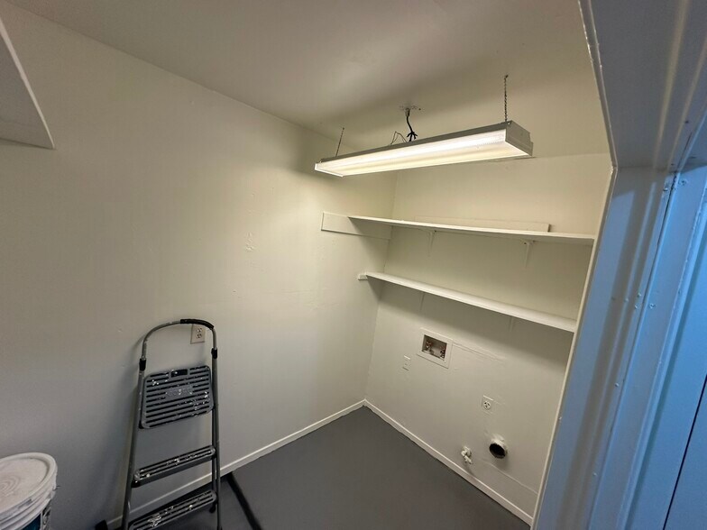 Building Photo - 4504 Dorsett Oaks Cir