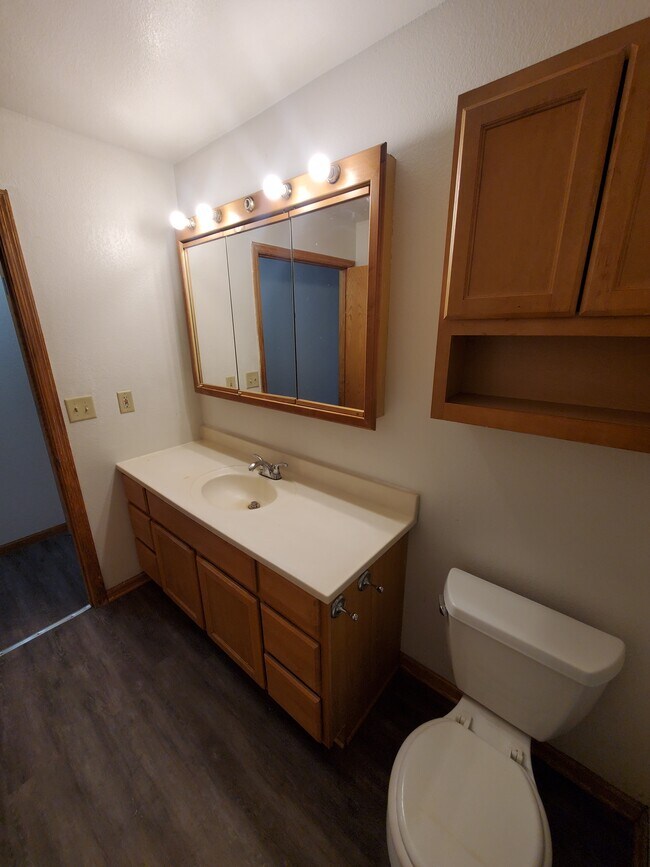 Remodeled Southside Studio Apartment 2934 S 9th St Milwaukee WI 53215