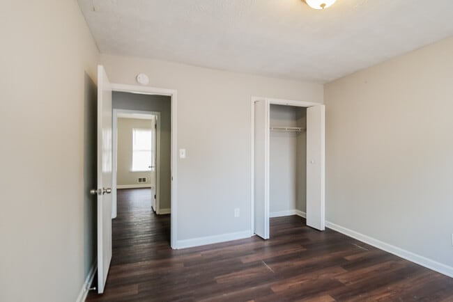 Building Photo - 110 Lupine Ct