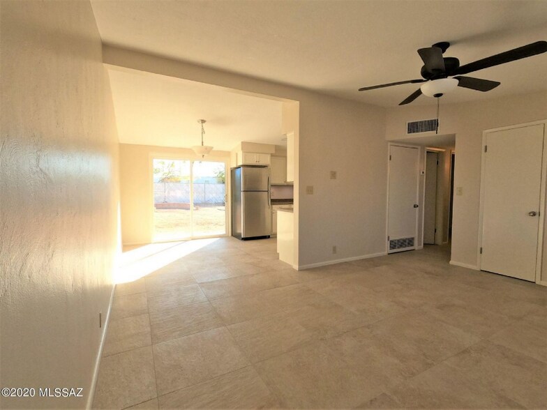 Building Photo - 6162 E 21st St