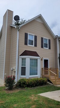 Building Photo - Coming Soon In Gardendale!!!