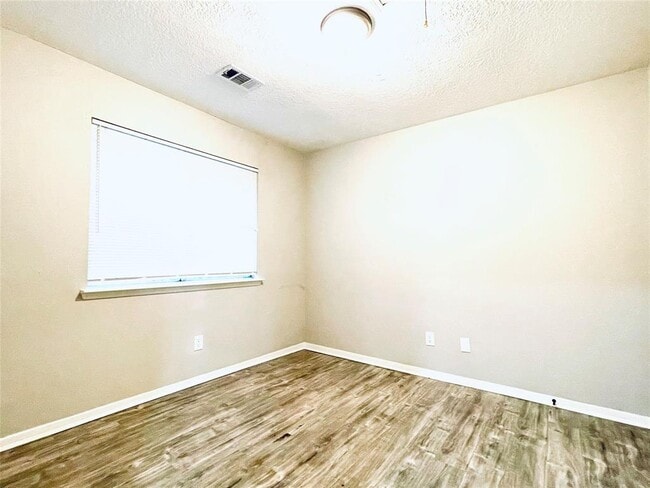 Building Photo - 16303 Napa Vine Dr