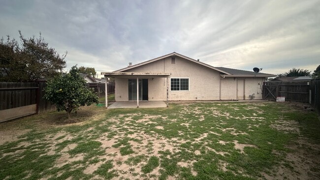 Building Photo - 1285 Loumena Ct