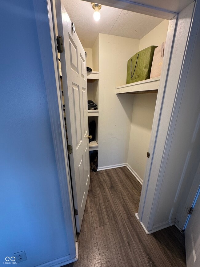 Building Photo - 2717 W 186th St