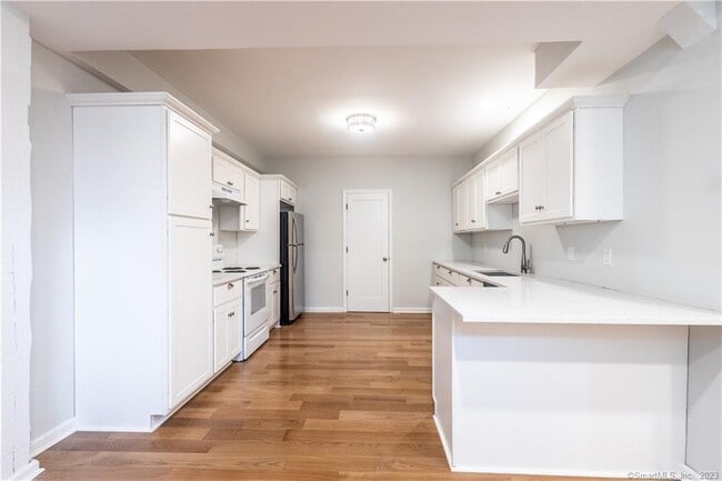 Building Photo - 55 Cider Mill Ln