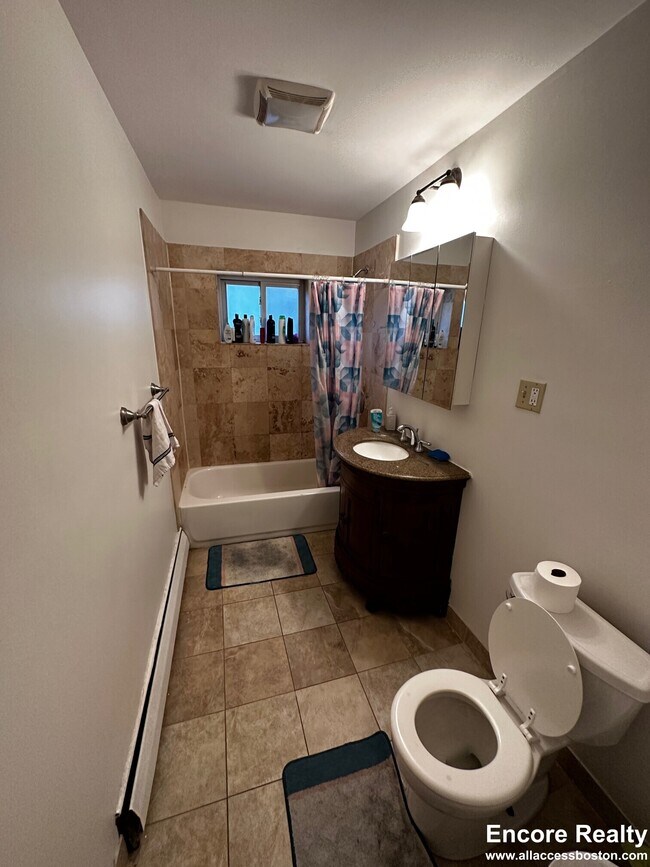 Building Photo - 67 Chiswick Rd