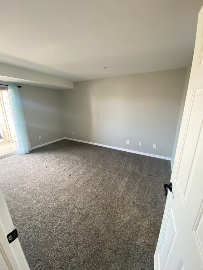 Building Photo - 12338 W Dorado Pl