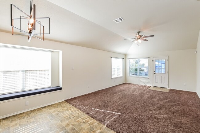 Building Photo - 15011 Mause Creek Dr