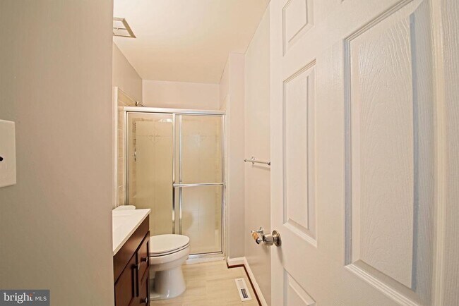 Building Photo - 3334 Webley Ct